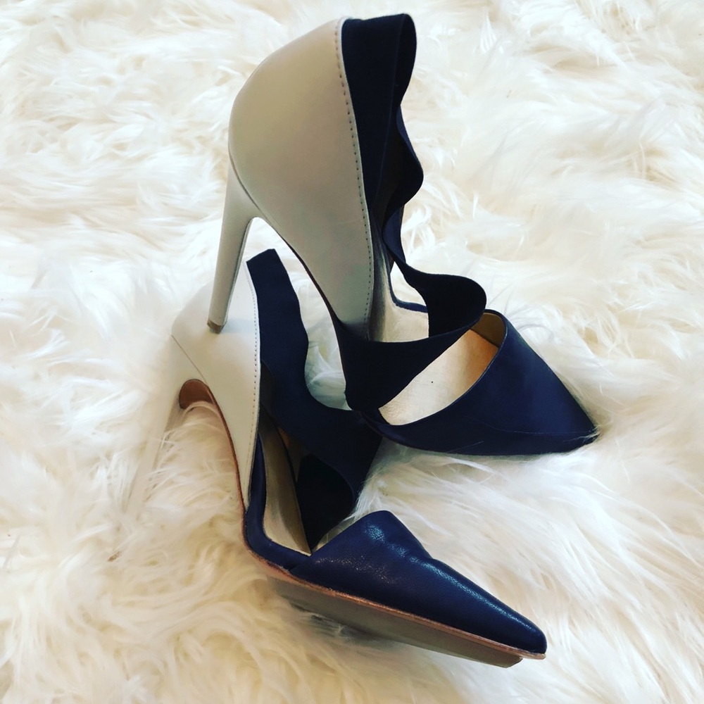 Lamb 2 tone heels 👠